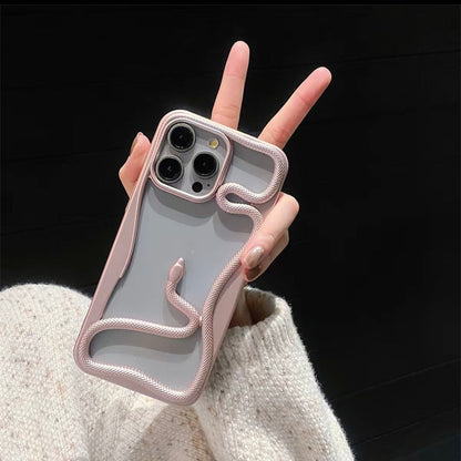 Snake Cutout Case – iPhone 16/15/13/12 Trend Style