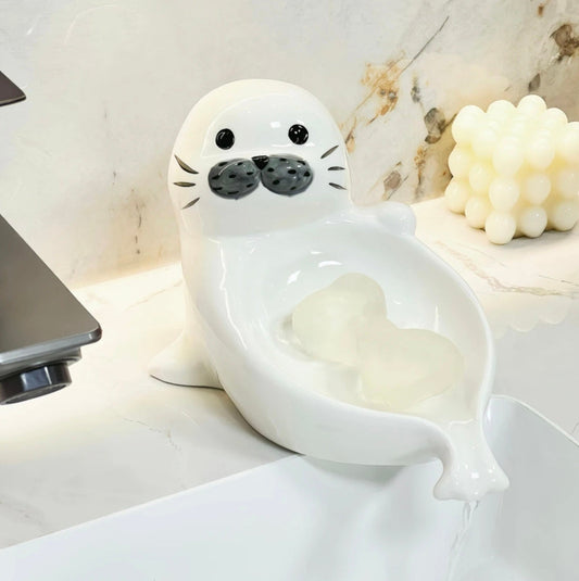 Premium Ceramic Soap Dish for Home Use
Cute Soap Holder with Storage Rack
Self-Draining Design – No Water Buildup
Perfect for Bathrooms, Sinks, and Wash Basins