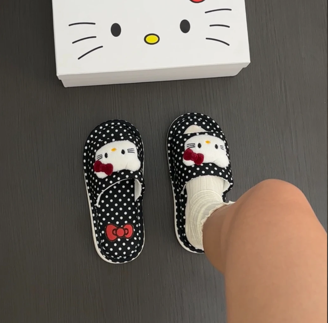 Cute Cartoon Linen Slippers for Women – Soft Sole, Non-Slip & Breathable Indoor Home Slides